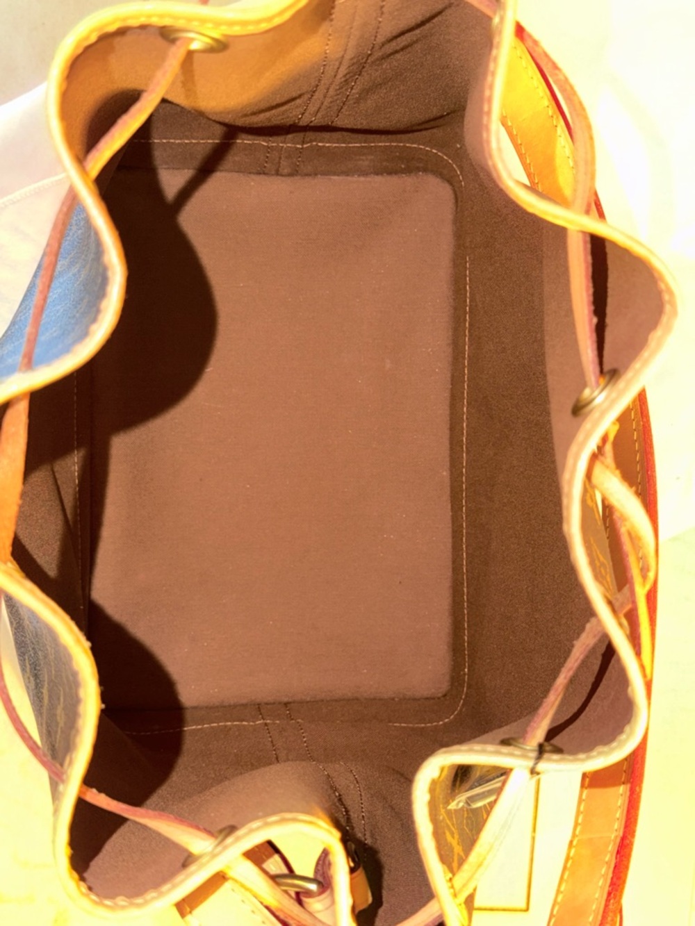 Louis Vuitton Monogram Noé Bucket Bag in Brown and Tan - Picture 6 of 8